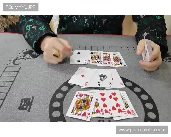 十三水棋牌游戏玩法详解让你轻松掌握赢取技巧提升游戏体验